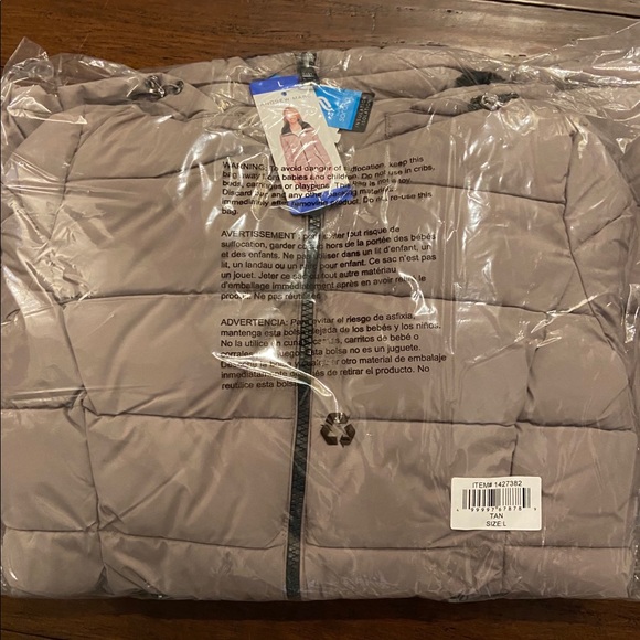 New Andrew Marc Long stretch parka - Picture 8 of 8